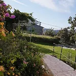 In With Two-bedrooms 1 Apartament *