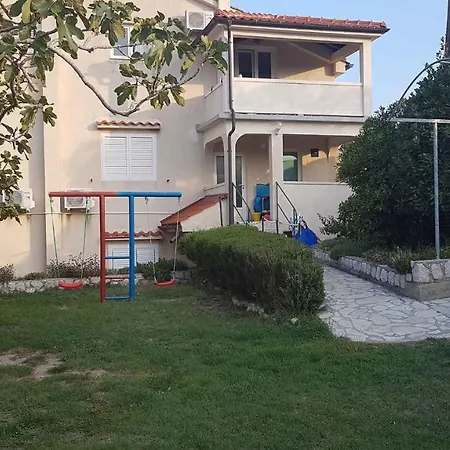 In With Two-bedrooms 1 Apartament Lopar