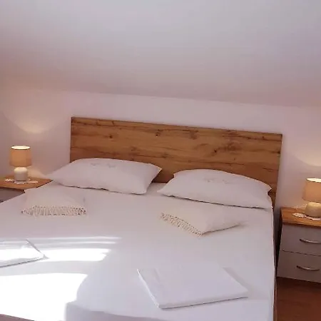 In With Two-bedrooms 1 * Lopar